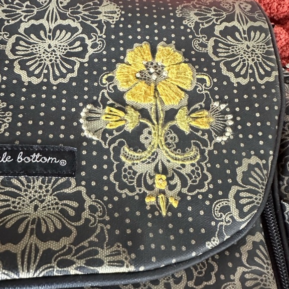 Petunia Pickle Bottom Floral Diaper Bag Backpack Embroidered Flower - Picture 2 of 6
